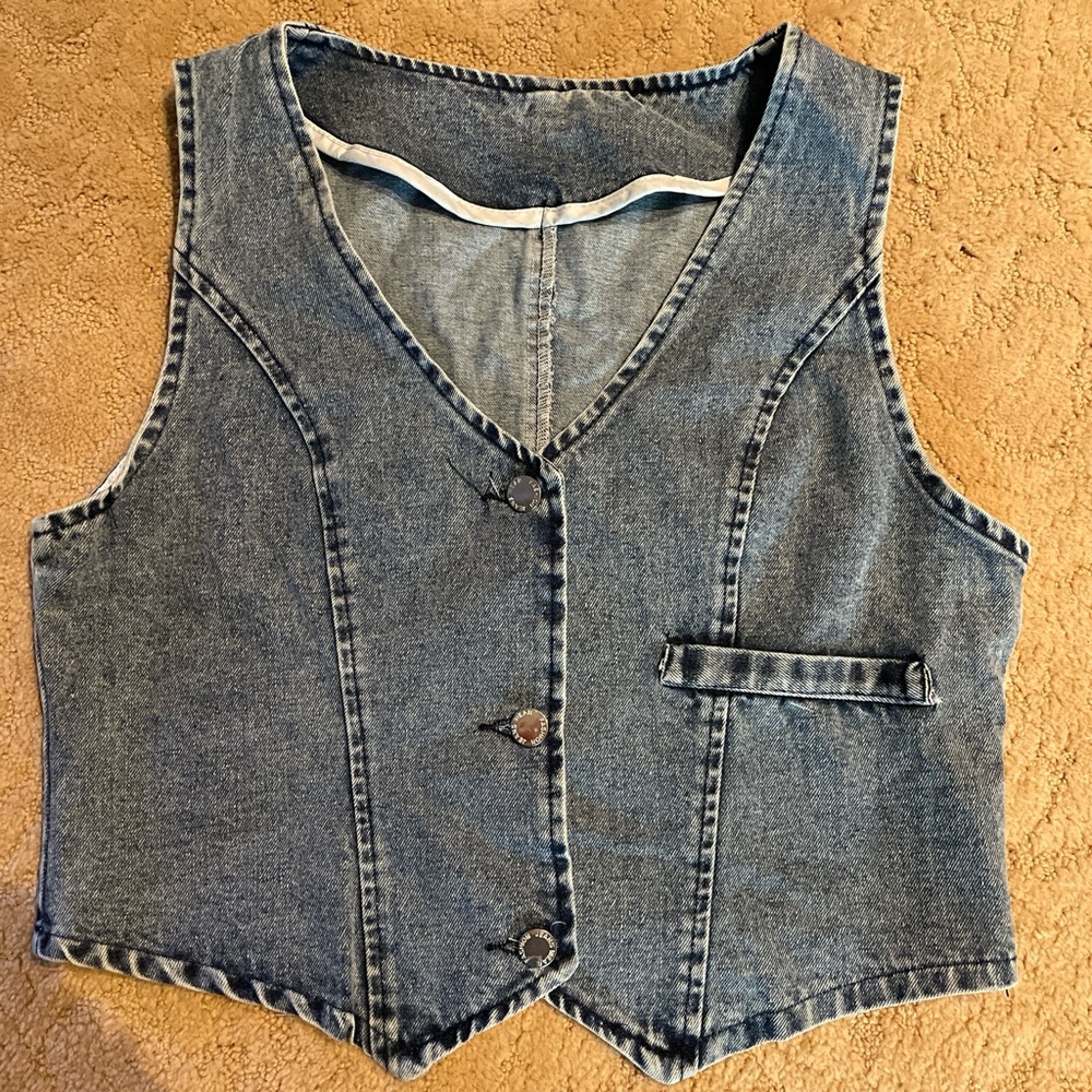 Denim button up vest with pocket detail